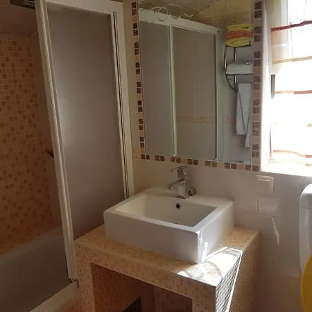 In With Sea View, Terrace, Air Conditioning,wifi 3320-2 Апартаменты
